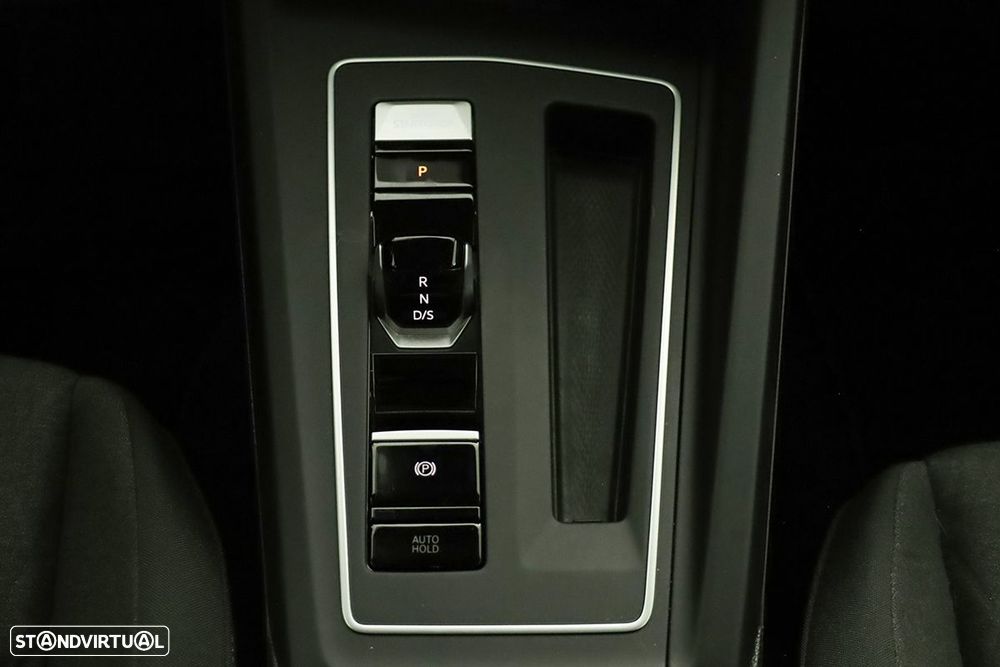 VW Golf 1.5 TSI e-Hybrid Life DSG - 13
