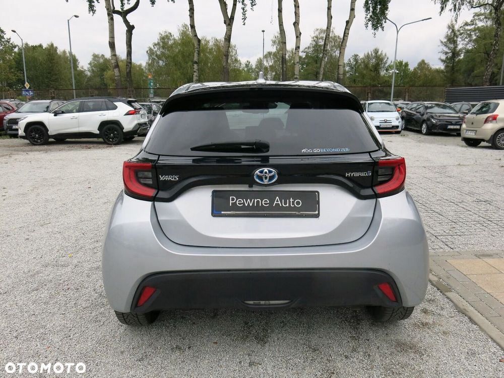 Toyota Yaris 2022 photo 4