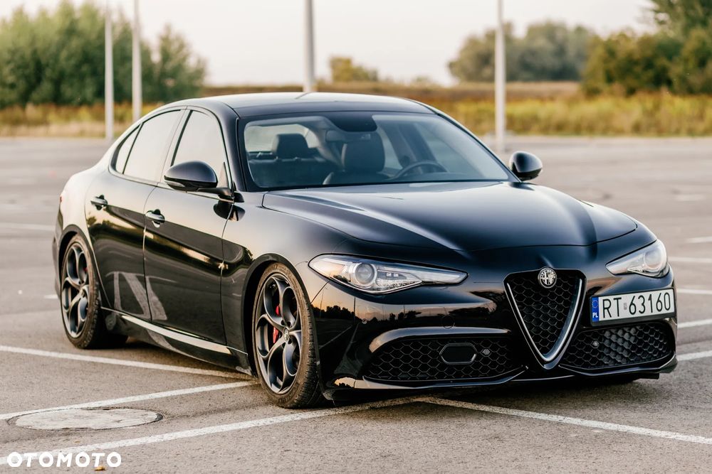 Alfa Romeo Giulia 2.0 Turbo 16V AT8 Veloce - 18