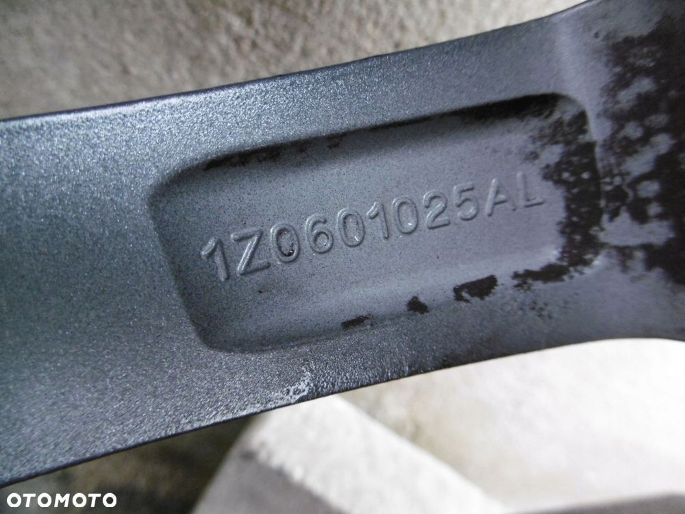 SKODA OCTAVIA II 1Z0 7Jx17H2 ET54 5X112 - felga - 7