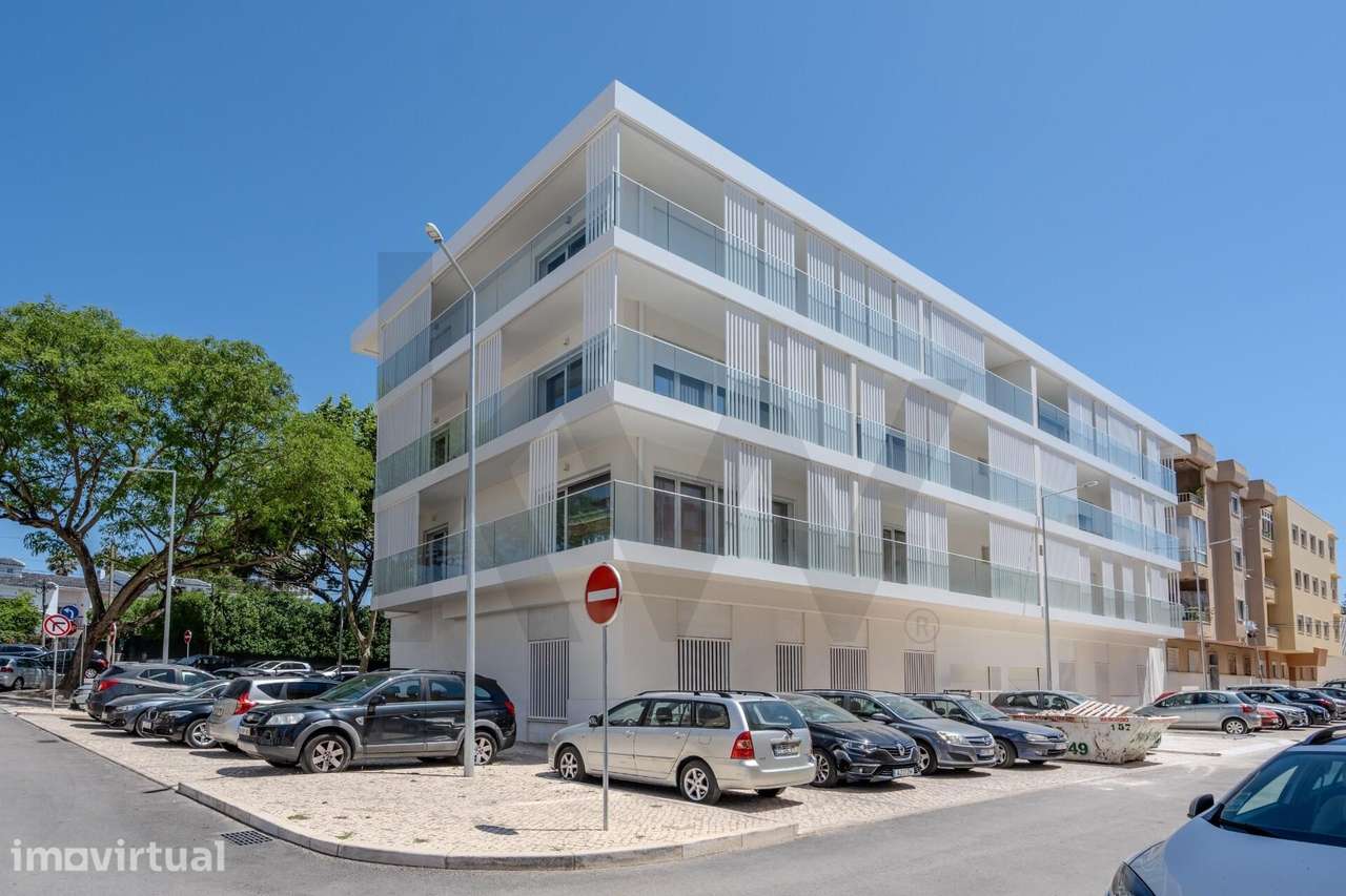 APARTAMENTO T4  NOVO COM ACABAMENTOS DE QUALIDADE SÃO JOÃO DO ESTORIL - Grande imagem: 3/32