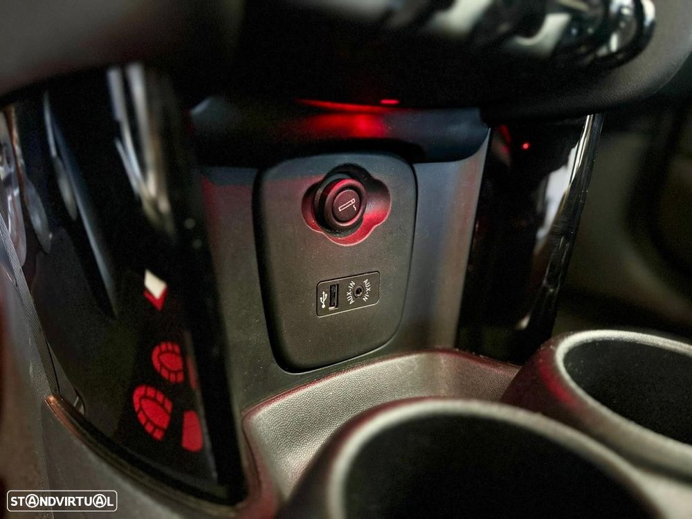 MINI 3 Portas One D - 20