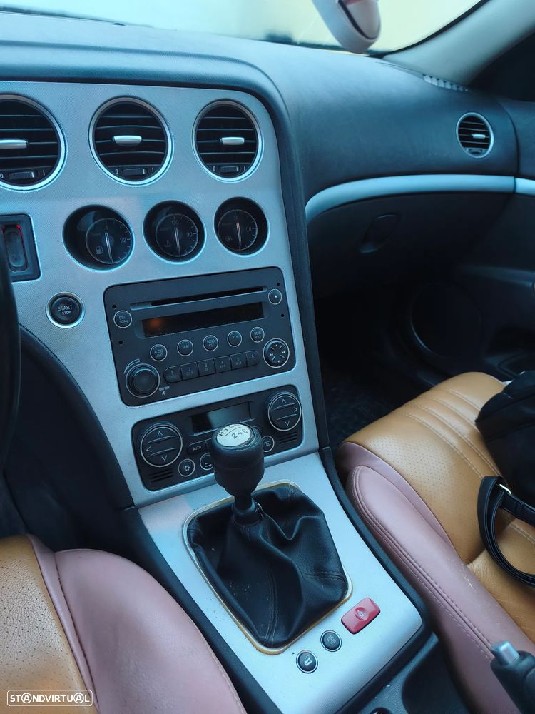 Alfa Romeo 159 1.9 JTDm 16V - 7