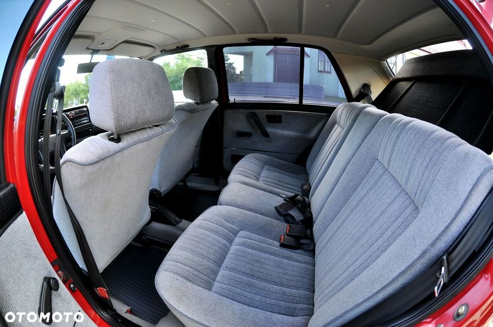 Volkswagen Golf - 10