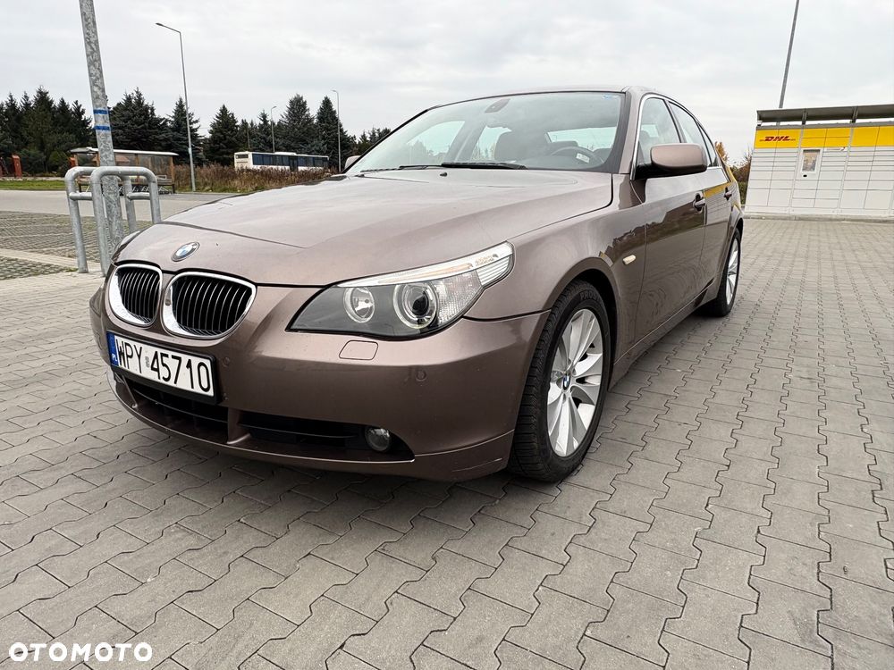 BMW Seria 5 545i - 4