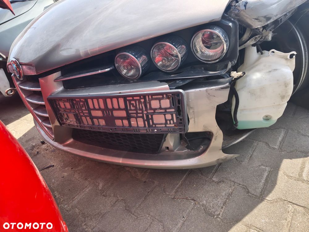 Alfa Romeo 159 2,4  JTDM  diesel na części drzwi szyba klapa lusterko silnik skrzynia fotel itp - 6
