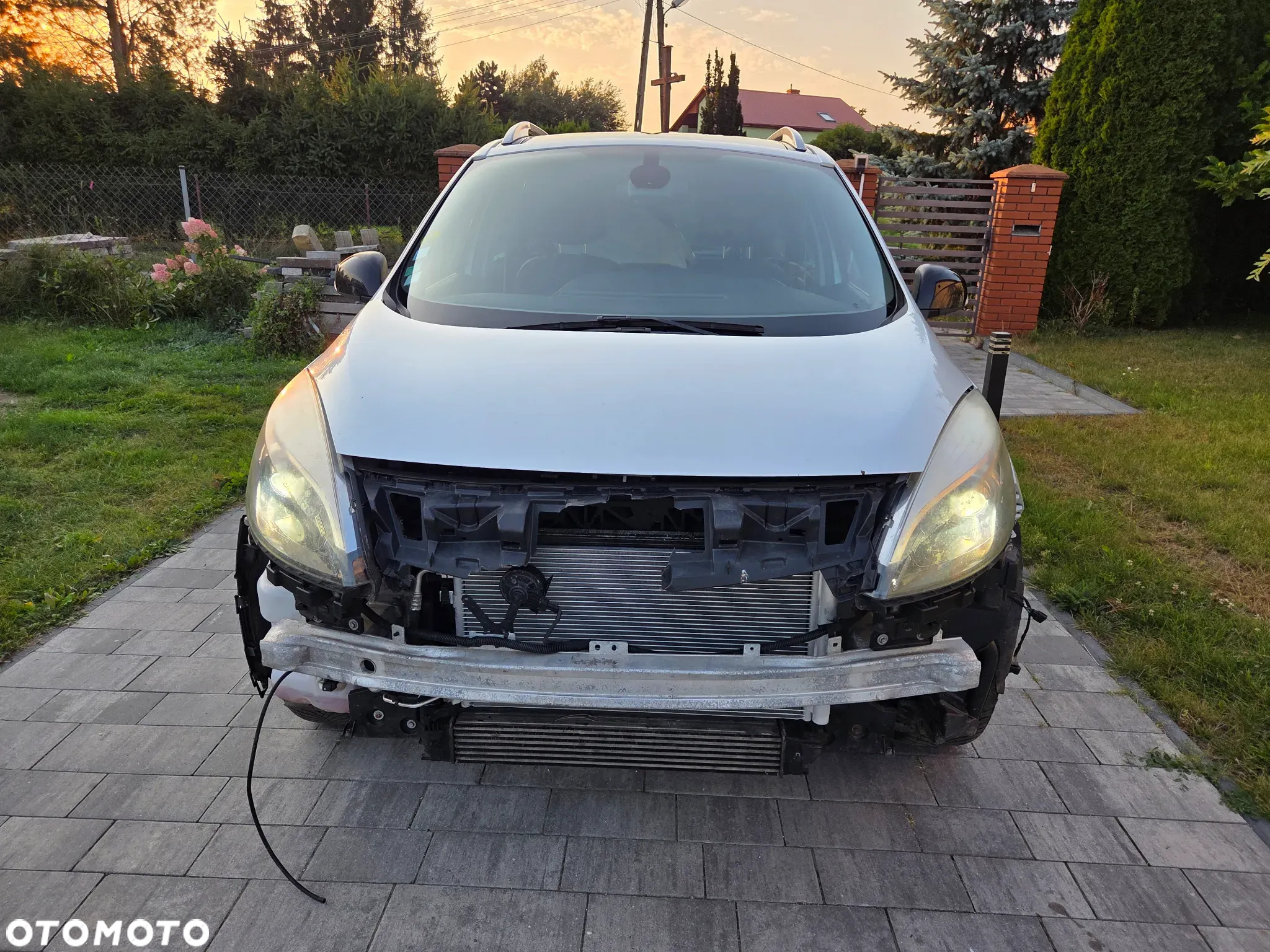 Renault Grand Scenic dCi 110 EDC Bose Edition - 11
