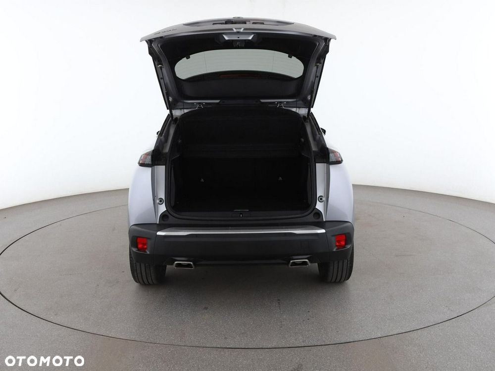 Peugeot 2008 1.2 PureTech Allure S&S - 20