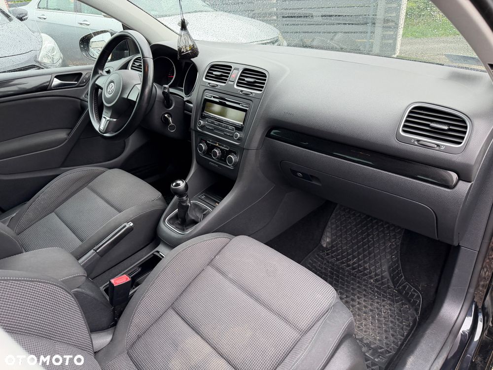 Volkswagen Golf 1.6 TDI DPF BlueMotion Technology Team - 14