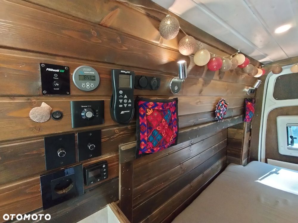 Mercedes-Benz Sprinter - 10