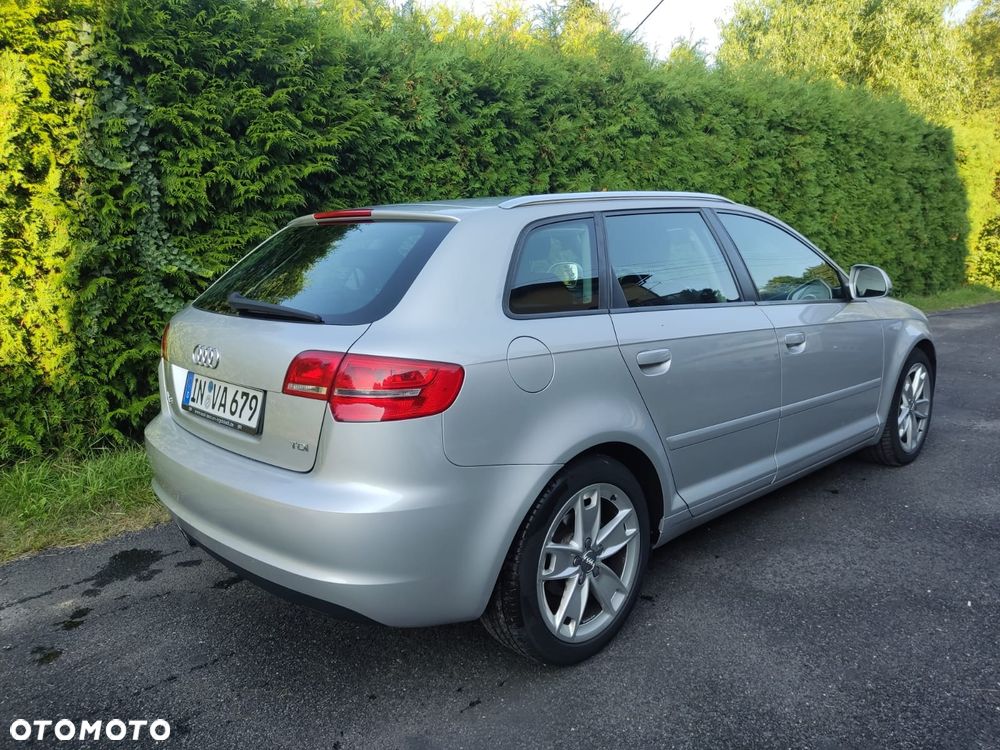 Audi A3 Sportback 2.0 TDI DPF Attraction - 3