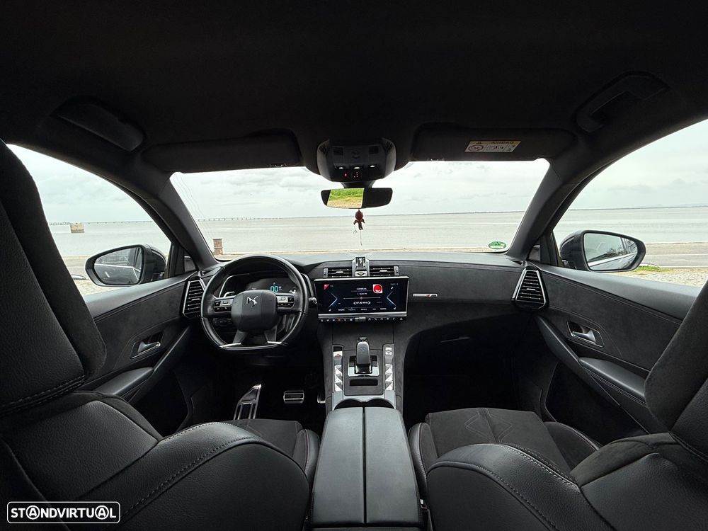 DS DS7 Crossback E-Tense Performance Line EAT8 - 11