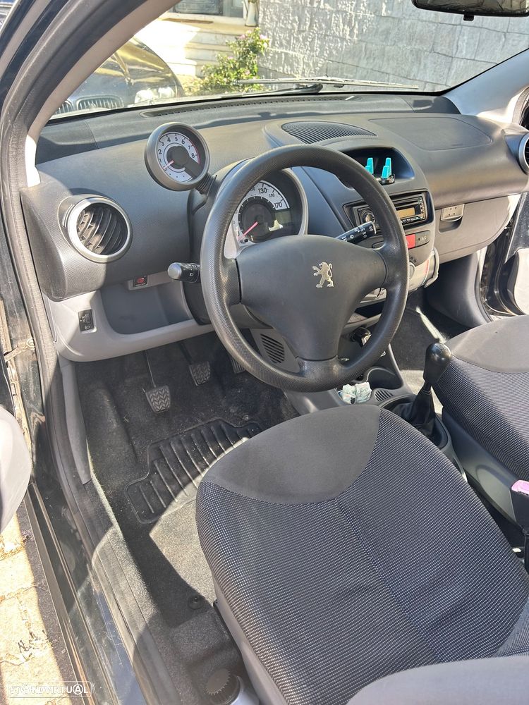 Peugeot 107 1.0 Trendy - 9