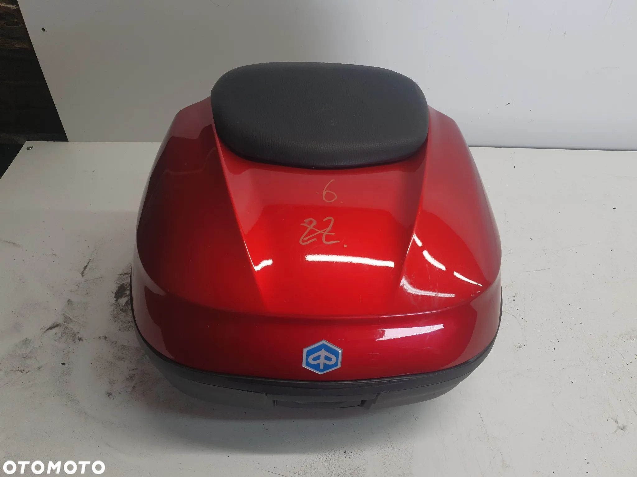 } PIAGGIO MP3 300 Kufer Schowek Pojemnik Bagażnik SHAD - 1