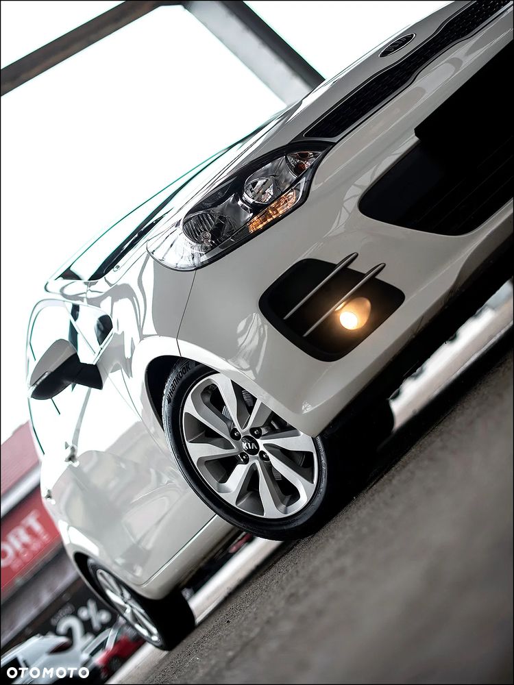 Kia Rio 1.2 Dream Team Edition - 13