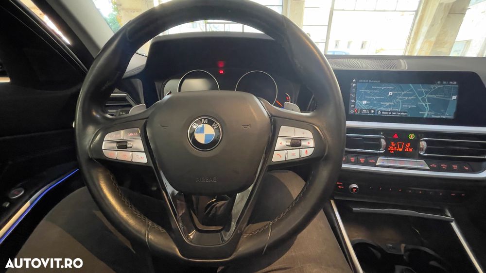 BMW Seria 3 330i AT Sport Line - 9