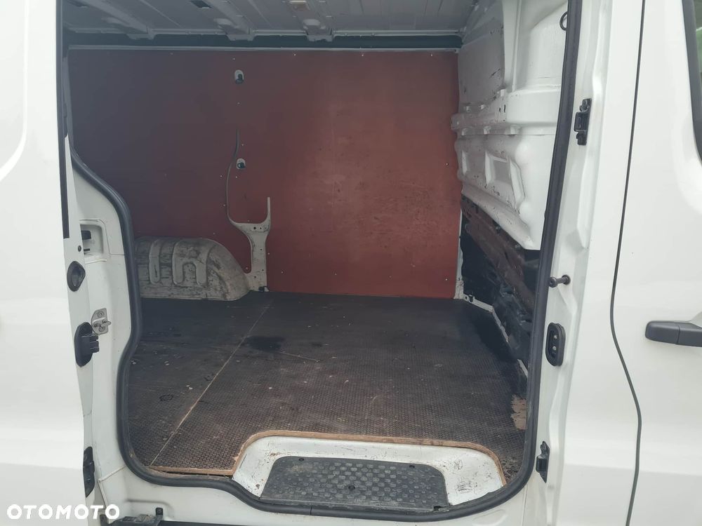 Renault Trafic - 14