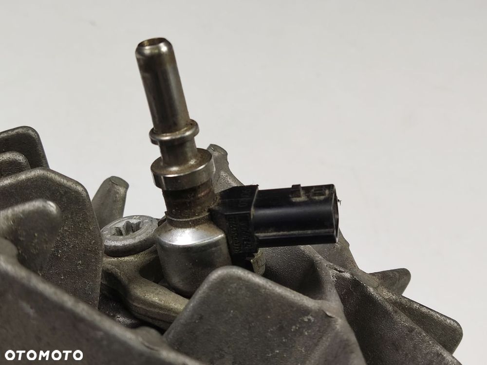 RENAULT 1.5 DCI Wtryskiwacz - 6