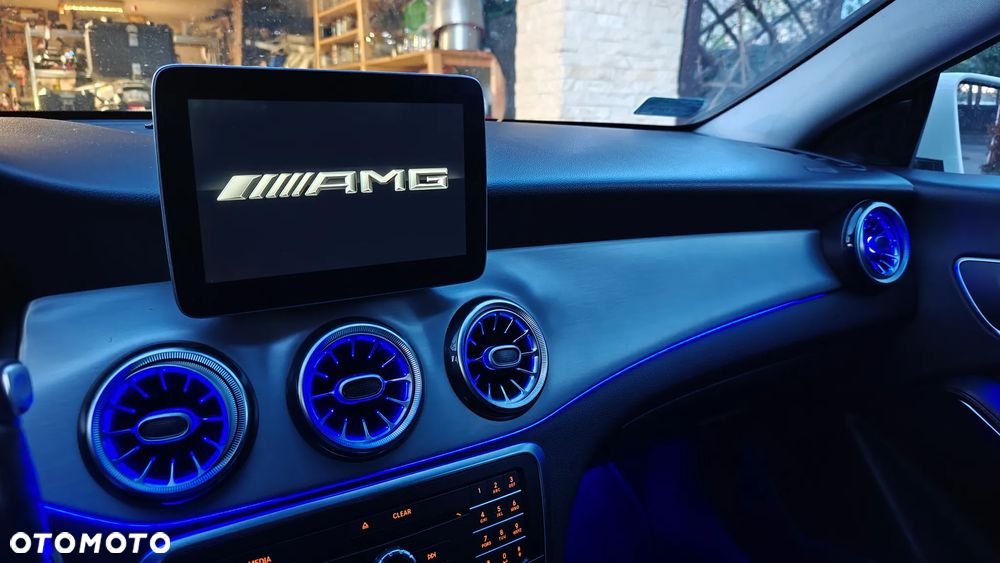 Mercedes-Benz CLA 180 7G-DCT AMG Line - 21