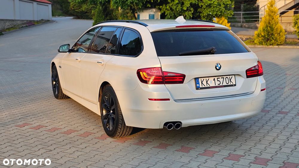 BMW Seria 5 525d xDrive Luxury Line - 3