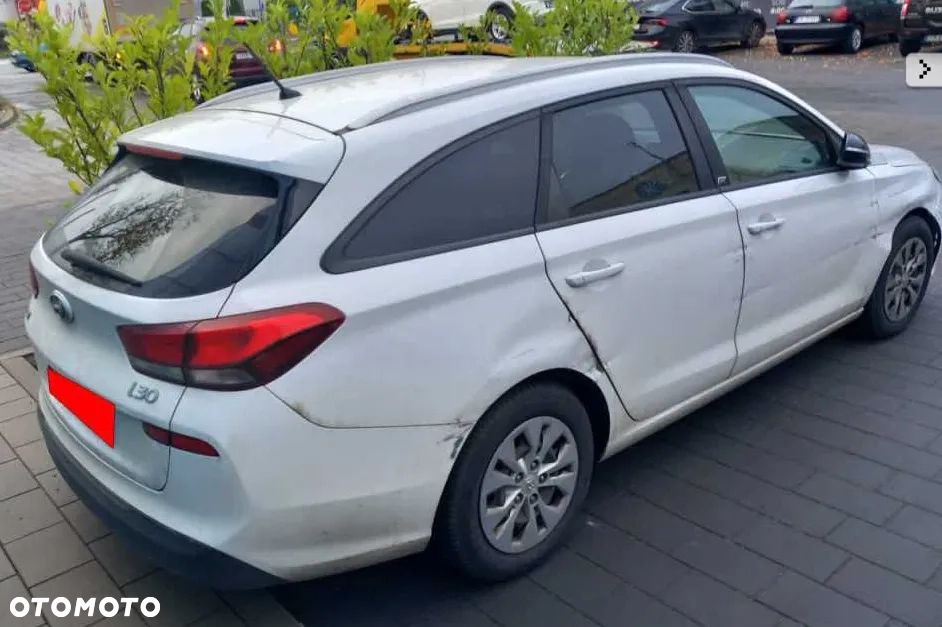 Hyundai i30 1.6 CRDi BlueDrive Go - 7