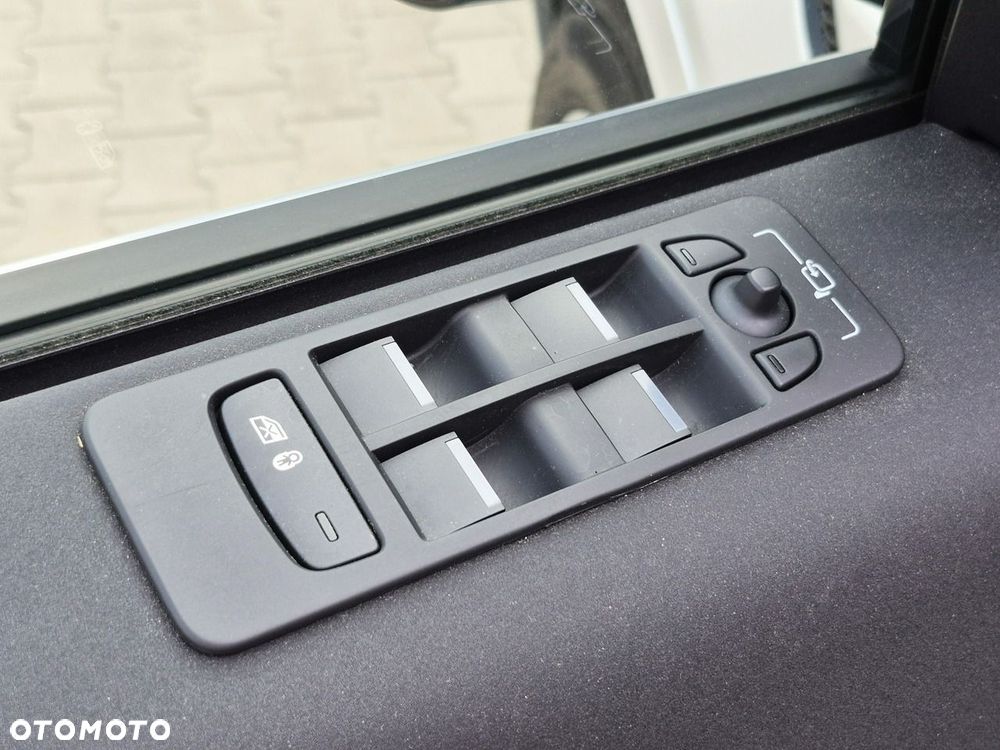 Land Rover Discovery Sport D200 - 20