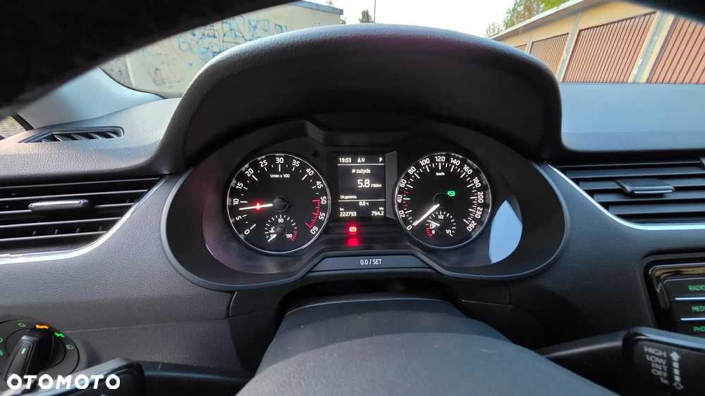 Skoda Octavia 2.0 TDI Style DSG - 14