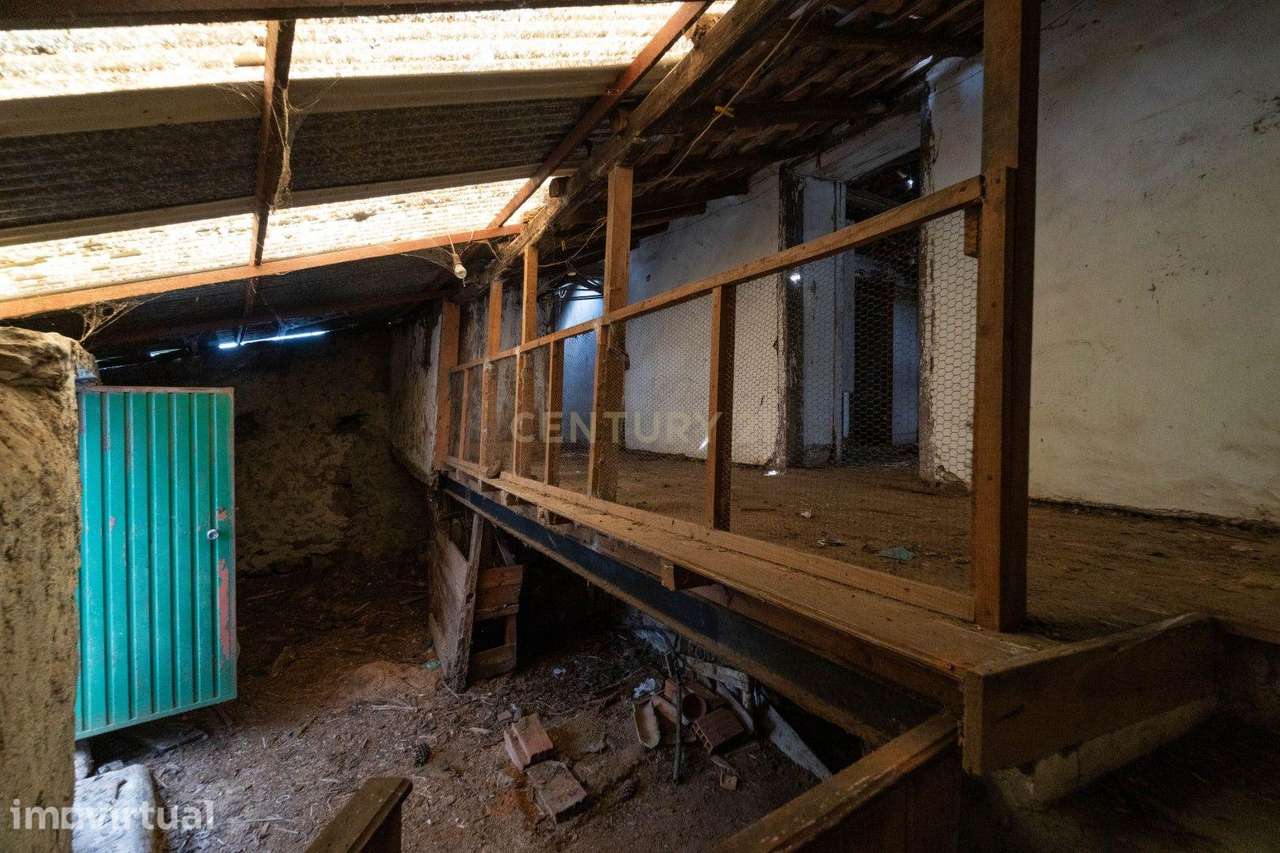 Moradia p/reconstrução com terreno no Forcado – Vila Nova de Poiares - Grande imagem: 5/21