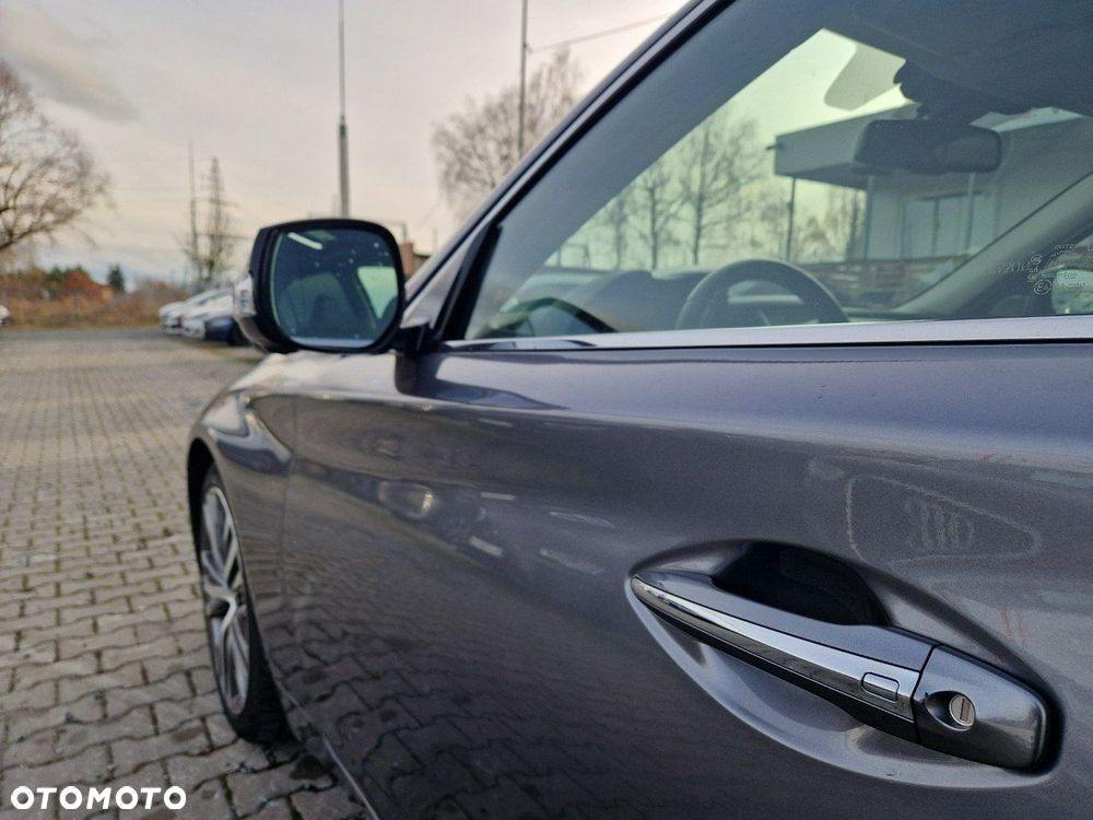Infiniti Q50 - 13