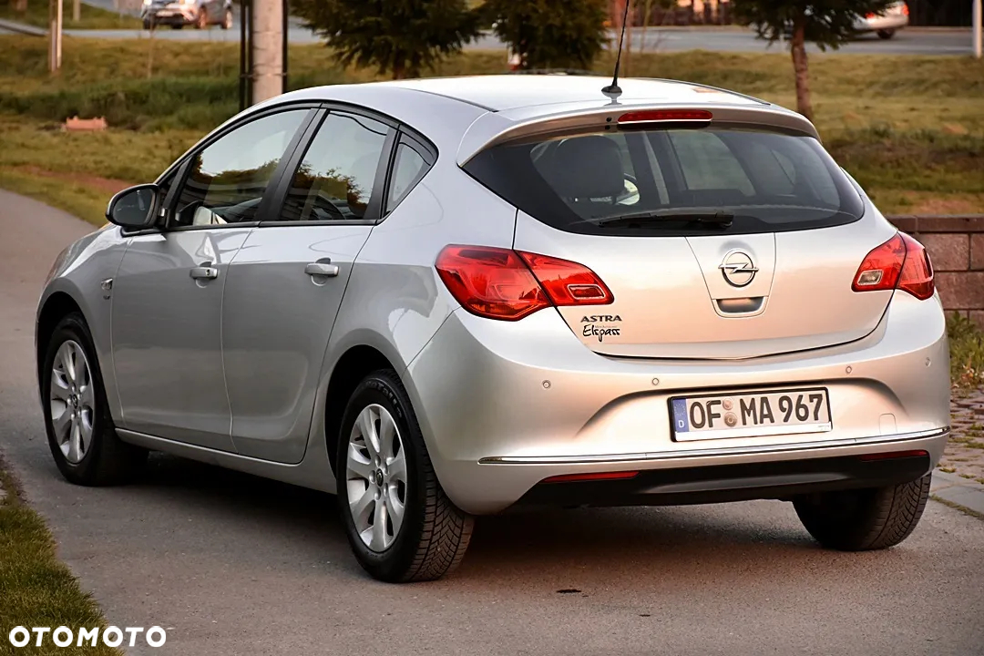 Opel Astra 1.6 Active - 4
