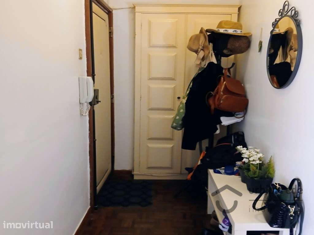 Apartamento T1 na Figueirinha- Oeiras (arrendado) - Grande imagem: 4/11