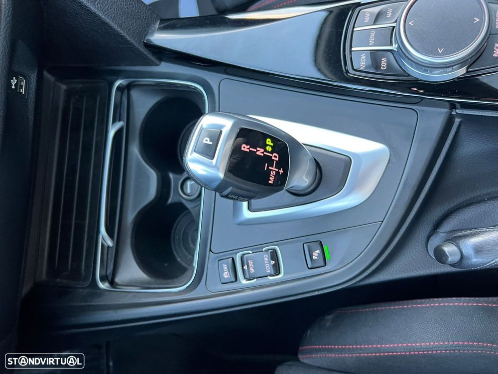 BMW 320 d Touring Pack M Auto - 43