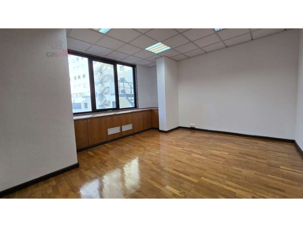 Escritório para arrendamento em Entrecampos, Lisboa - Grande imagem: 4/31