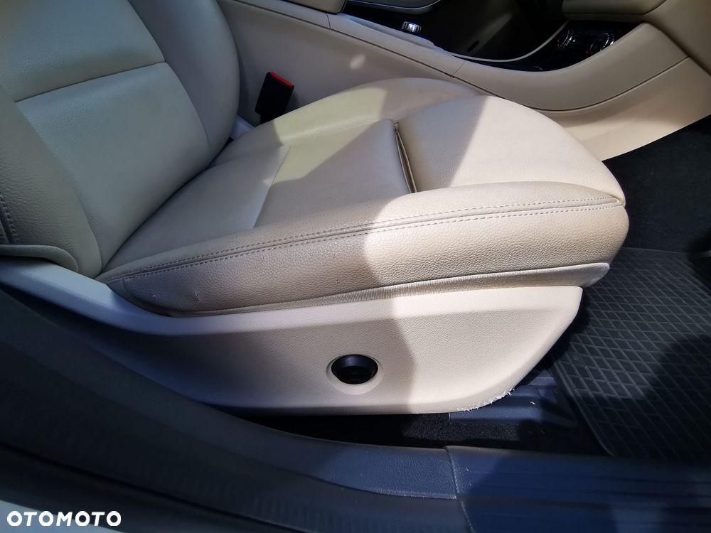 Mercedes-Benz GLA 250 7G-DCT UrbanStyle Edition - 7
