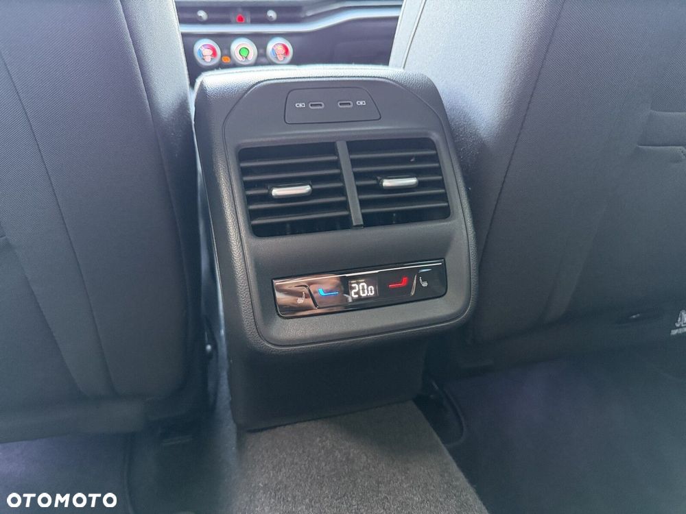 Skoda Superb 1.5 TSI mHEV Selection DSG - 37
