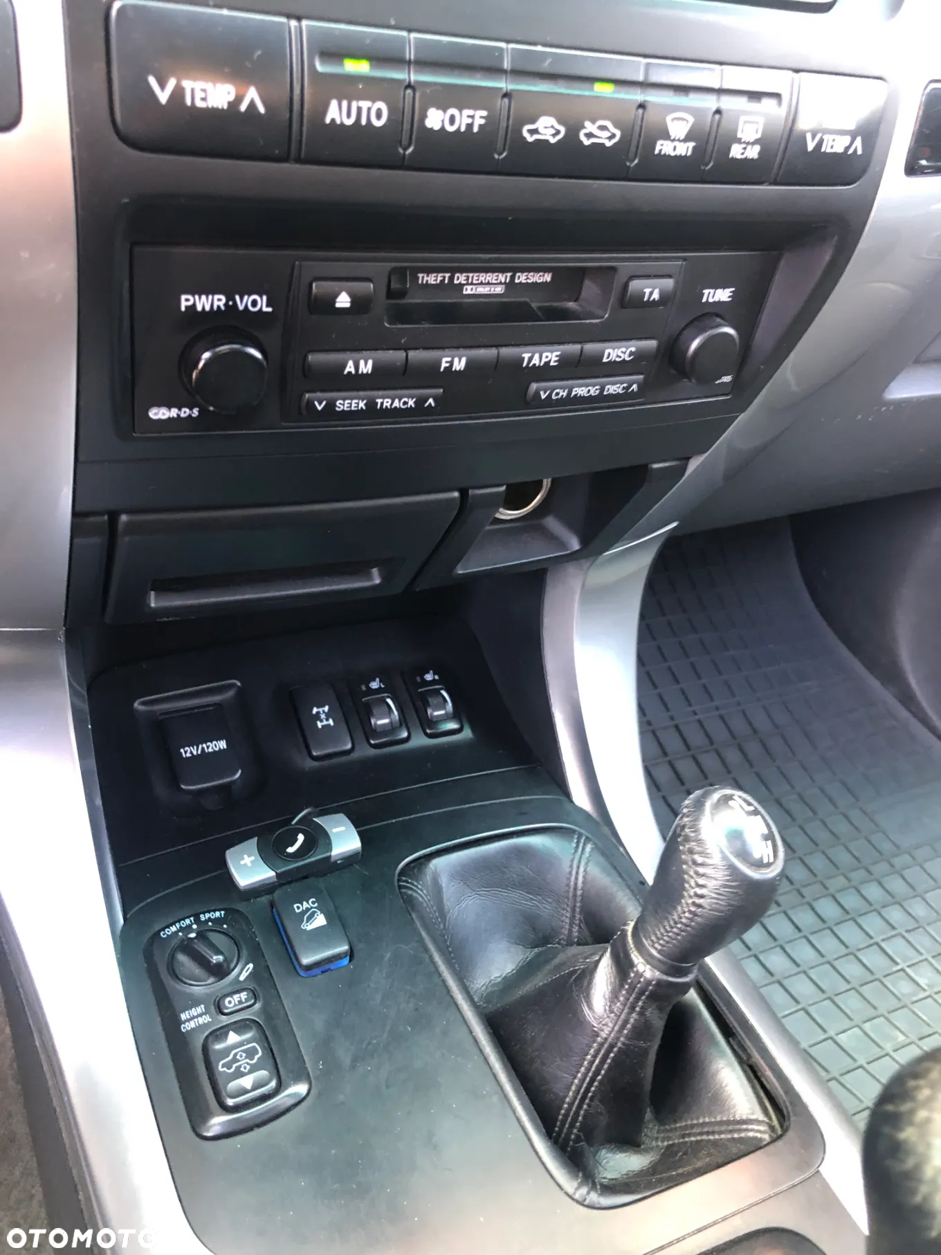 Toyota Land Cruiser - 38