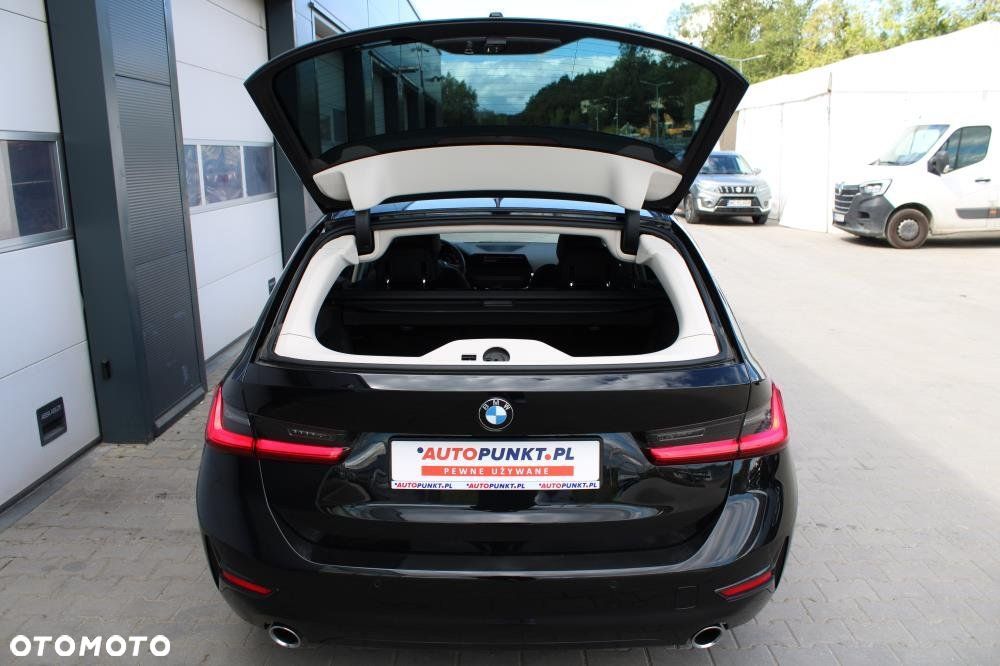 BMW Seria 3 - 34
