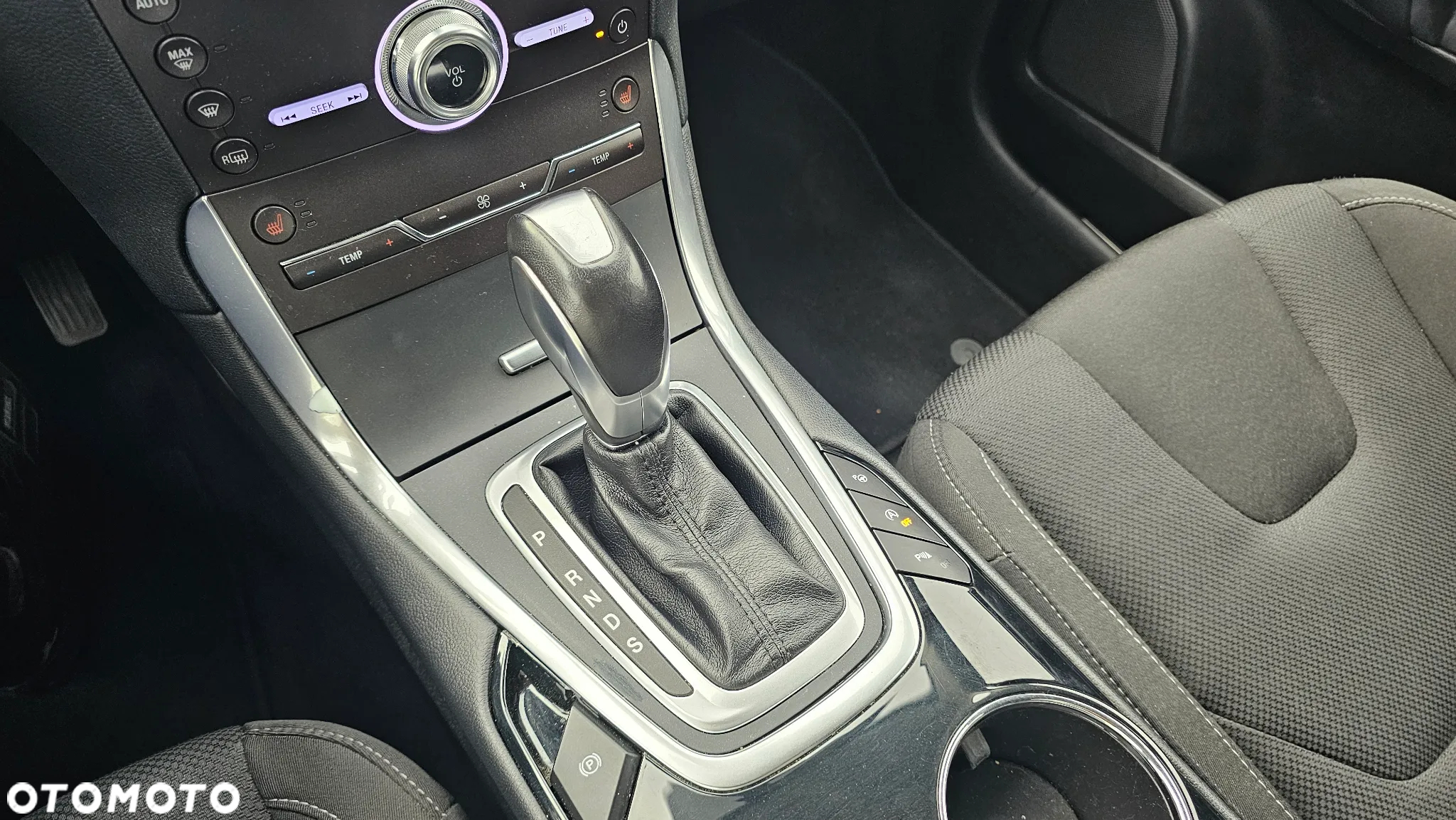 Ford S-Max 2.0 EcoBlue Titanium - 10