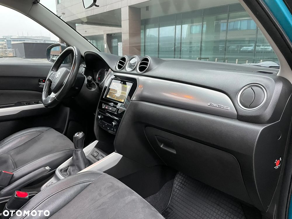 Suzuki Vitara 1.6 XLED SUN 4WD - 29