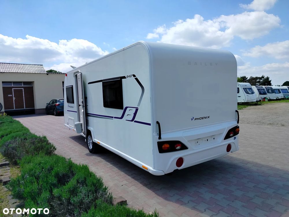 Bailey Phoenix 640 - 4