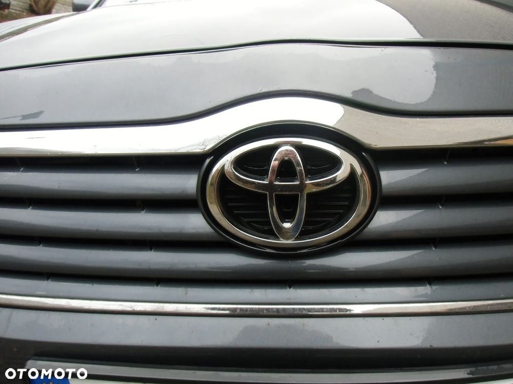 Toyota Avensis 2.2 D-CAT Executive - 25