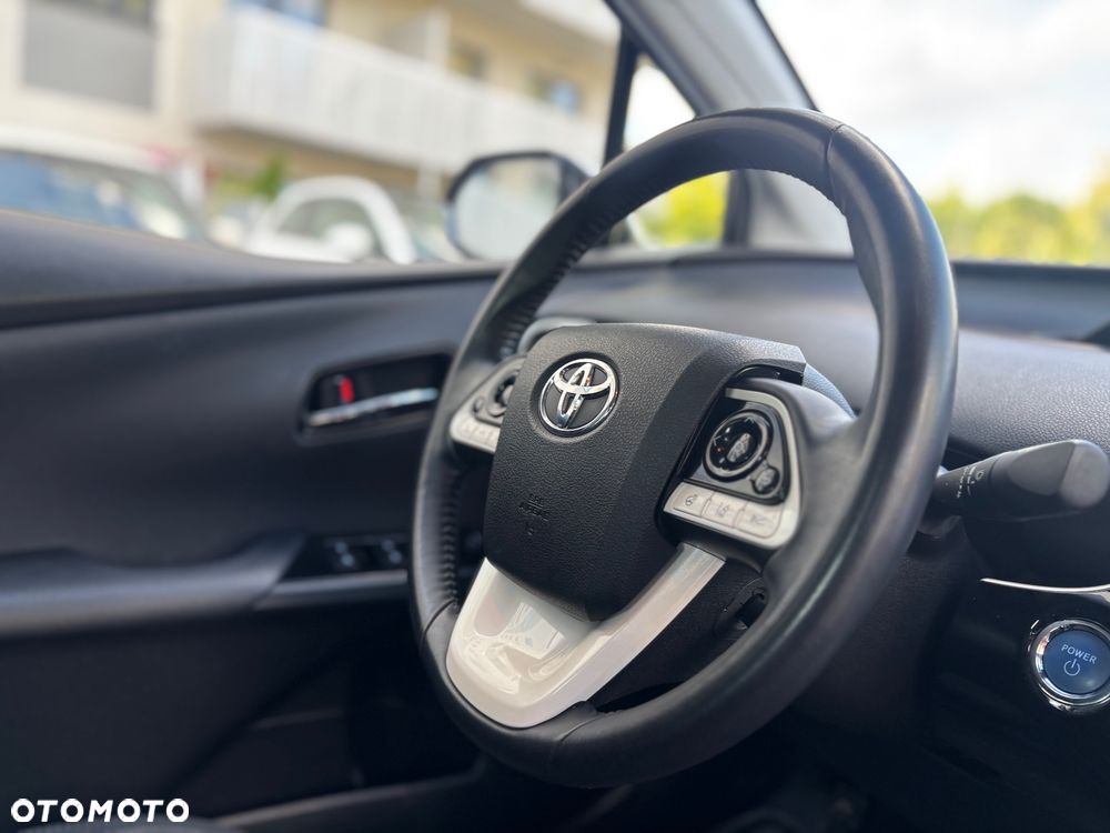 Toyota Prius 1.8 Hybrid Prestige - 26