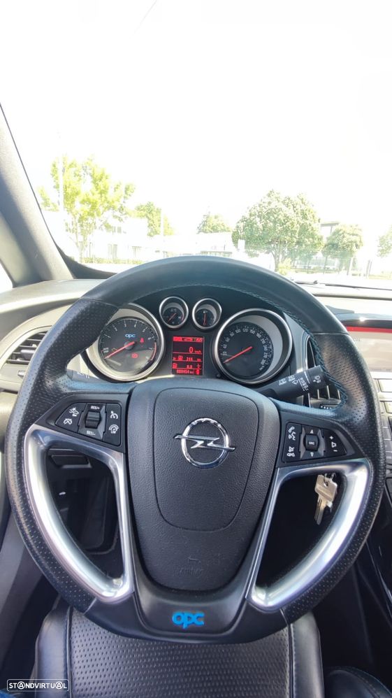 Opel Astra GTC OPC 2.0 T - 13
