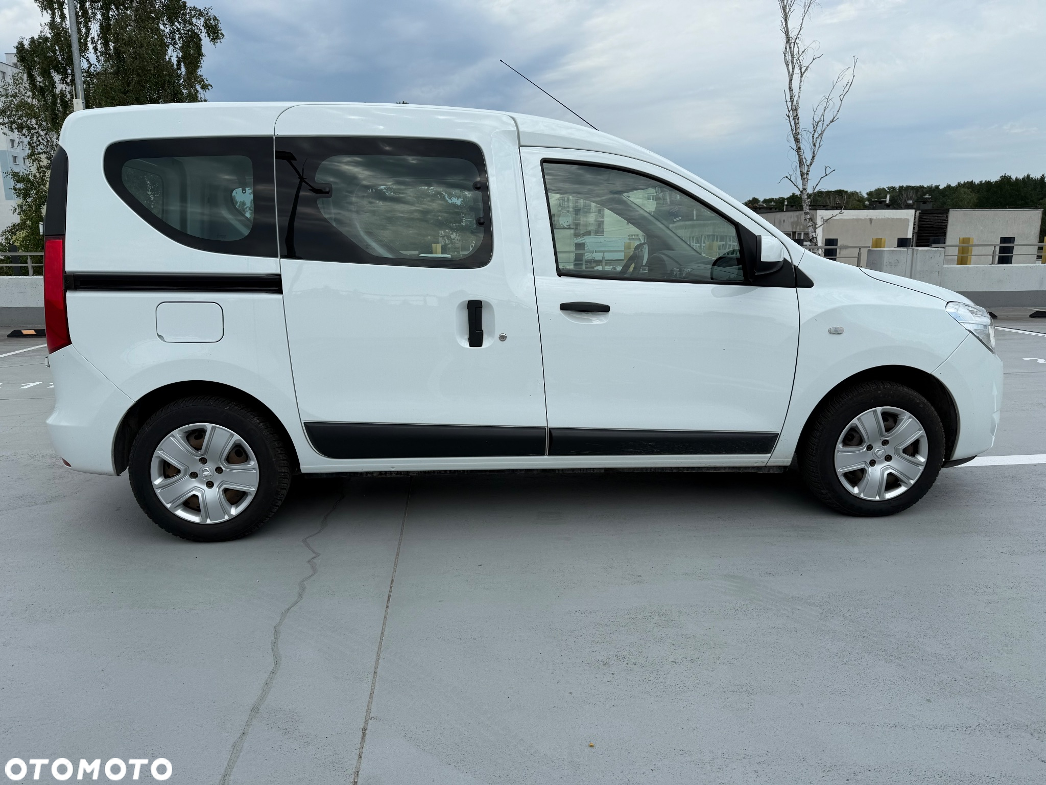 Dacia Dokker 1.5 Blue dCi Laureate - 9