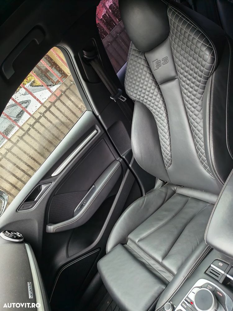 Audi S3 TFSI Sportback S tronic - 12