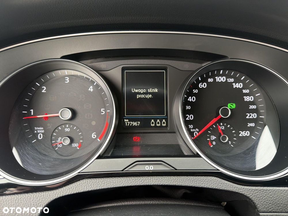 Volkswagen Passat Variant - 13