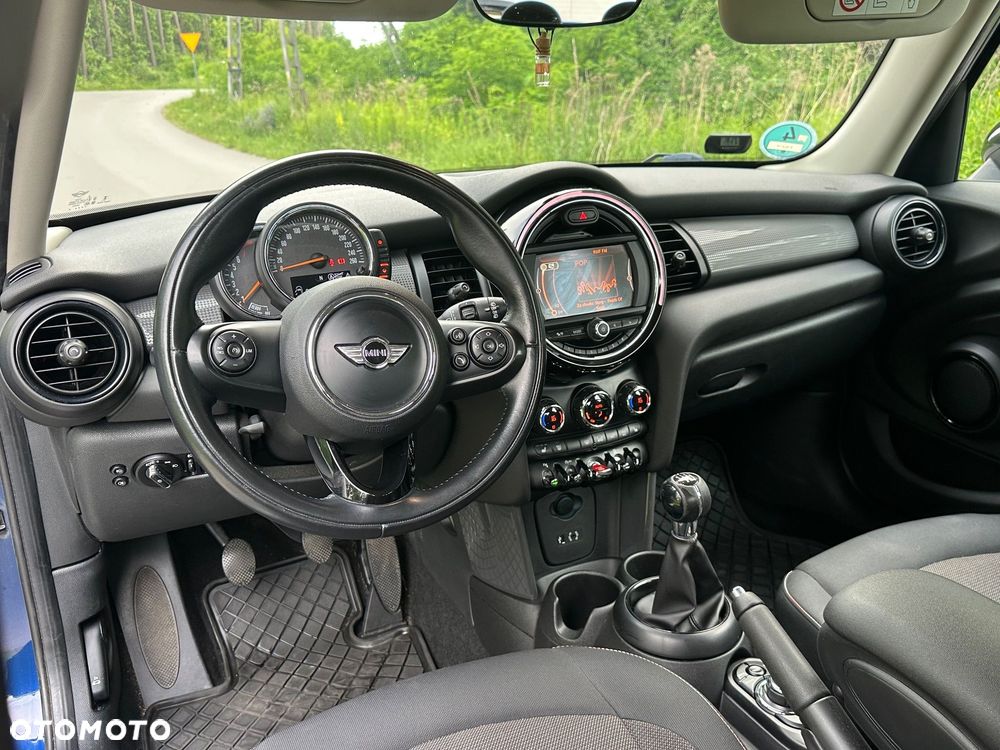 MINI Cooper Classic Trim - 19