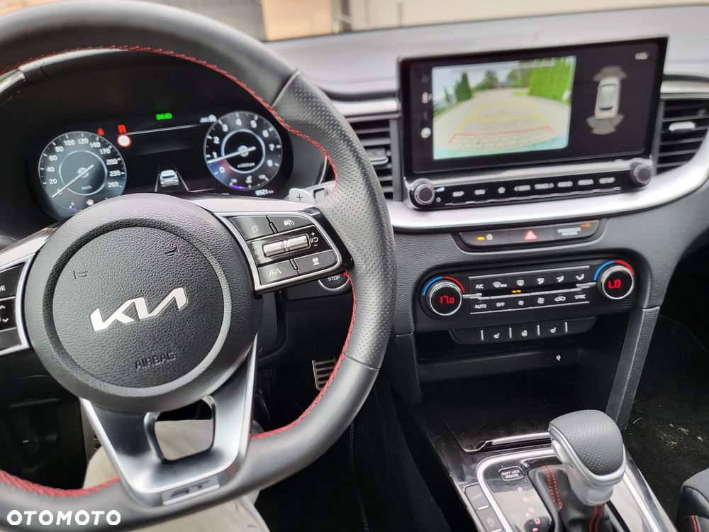 Kia Ceed 1.6 T-GDI GT DCT - 14