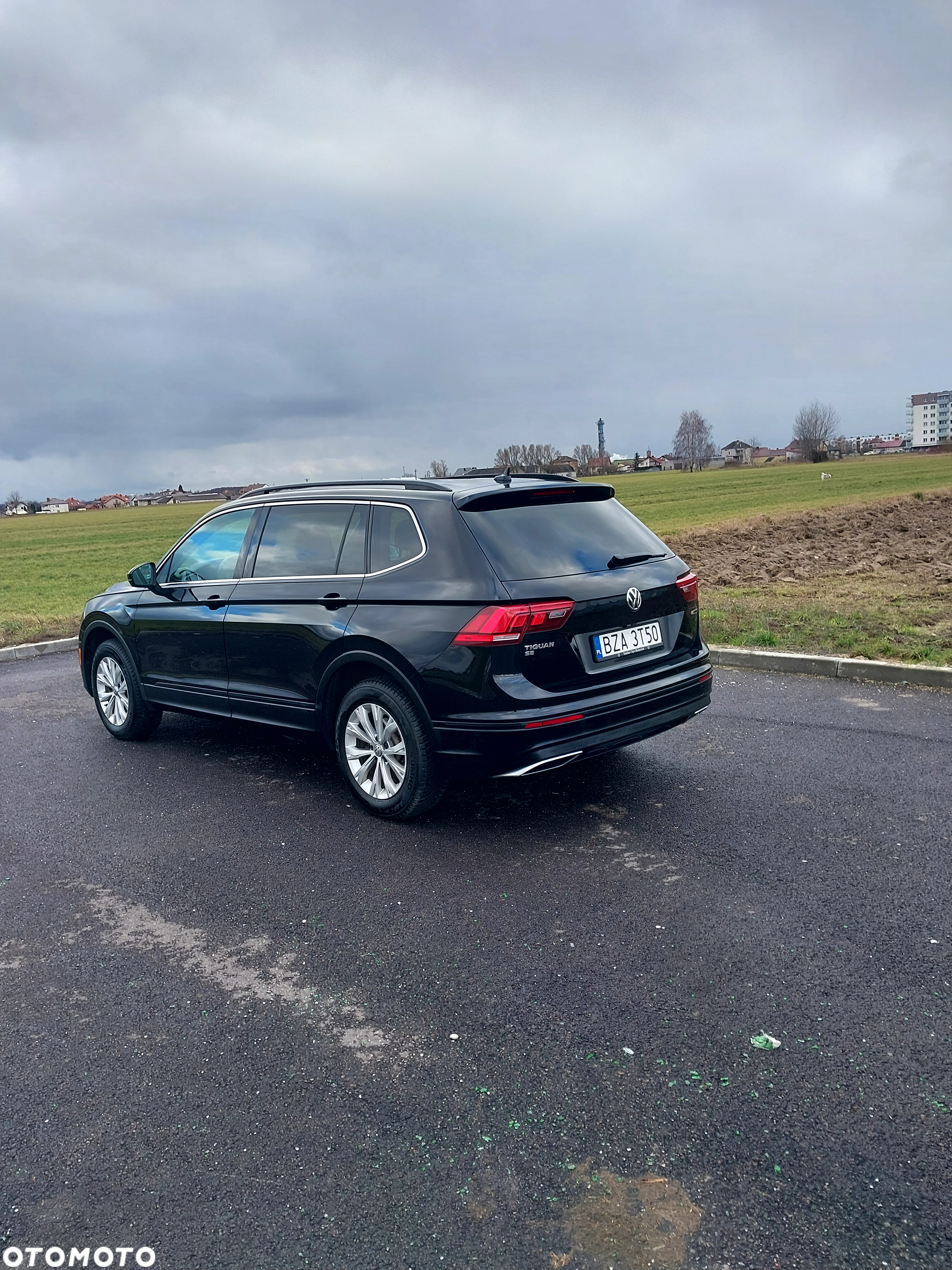 Volkswagen Tiguan - 33