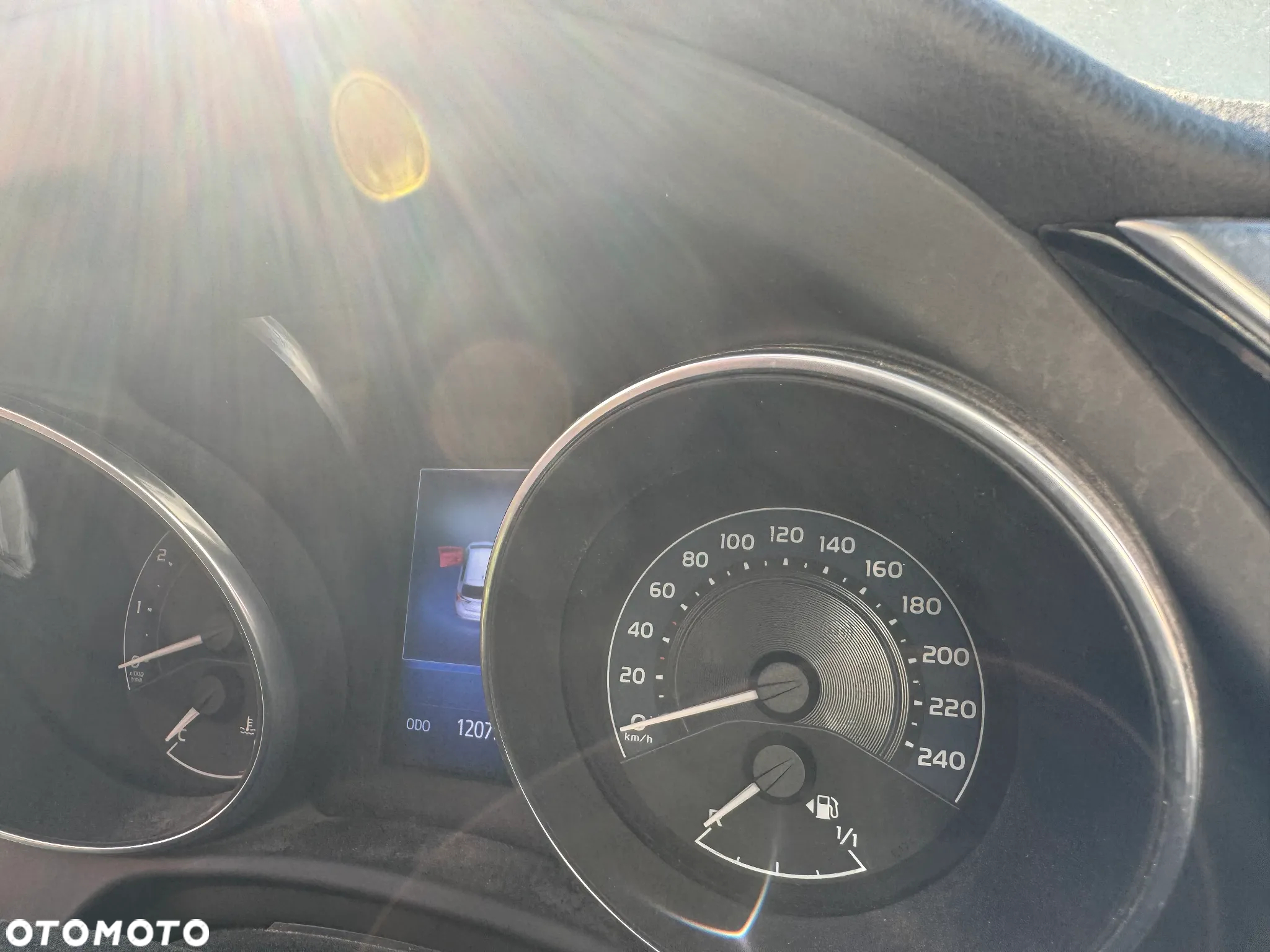 Toyota Auris - 10